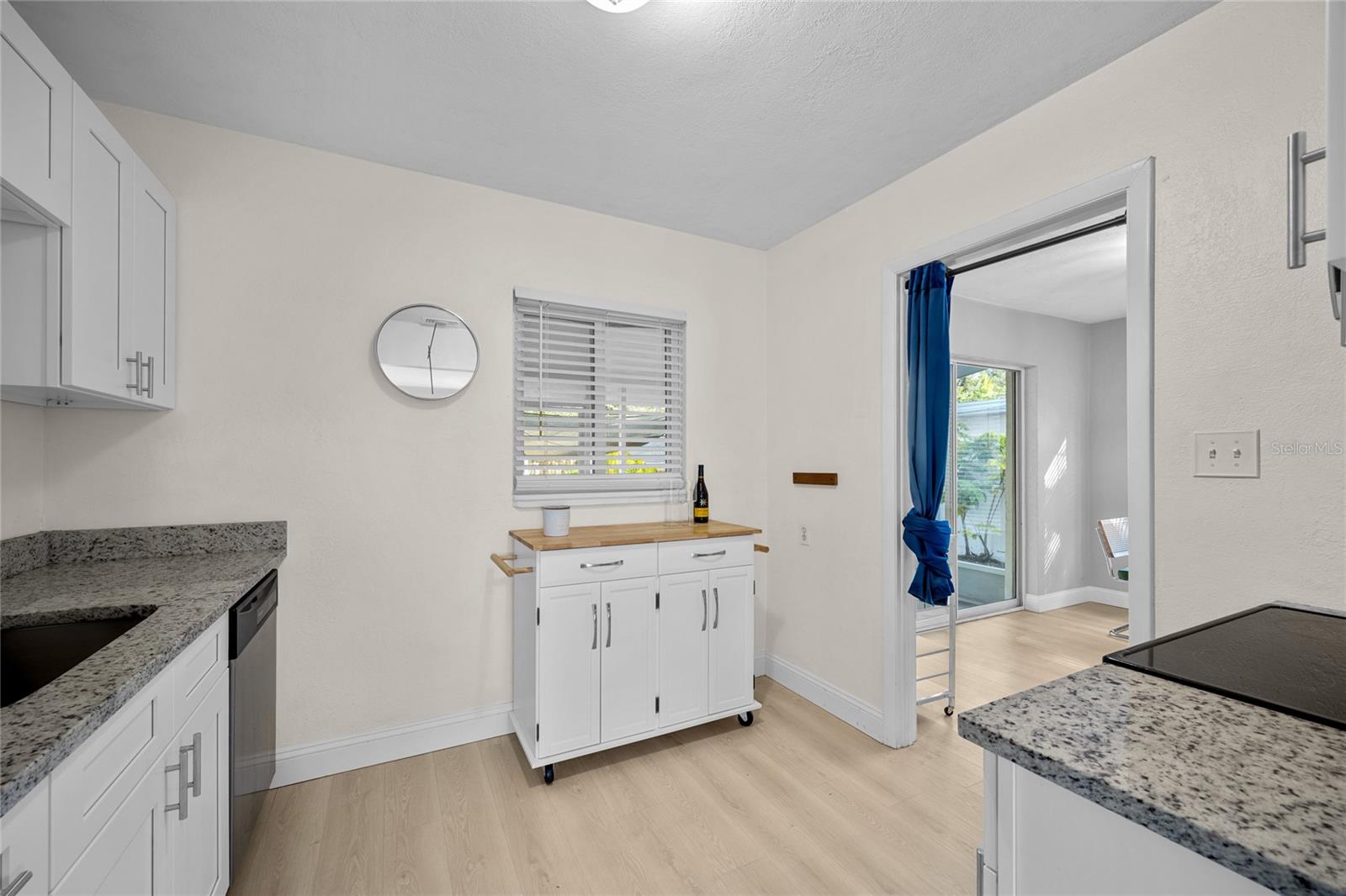 Image 8 of 44 For 1513 56th Avenue N