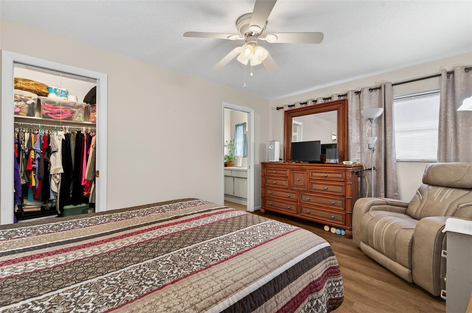 Image 28 of 48 For 6830 Lafayette N