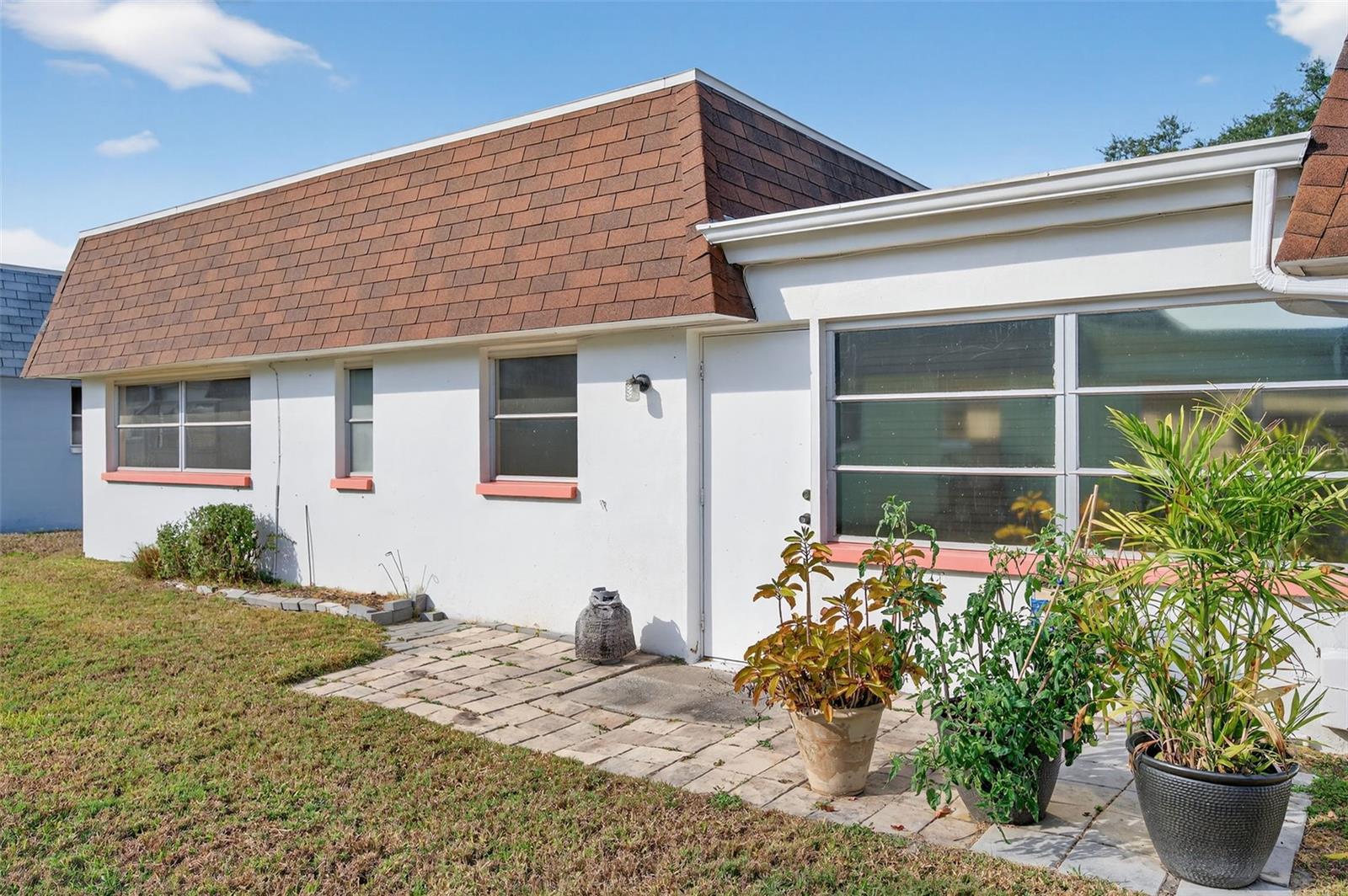 Image 32 of 48 For 6830 Lafayette N