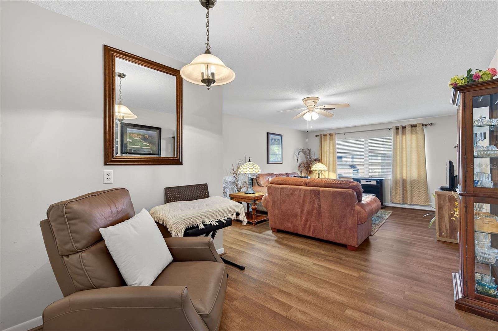 Image 9 of 48 For 6830 Lafayette N