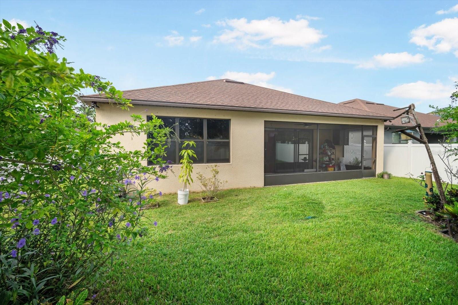 Image 28 of 32 For 8522 White Poplar Drive