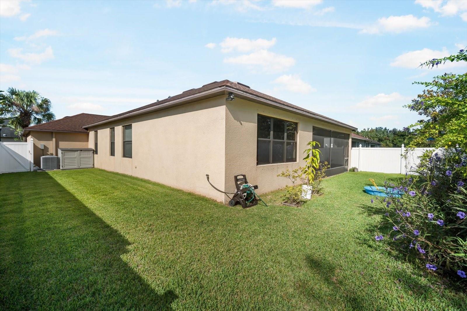 Image 29 of 32 For 8522 White Poplar Drive