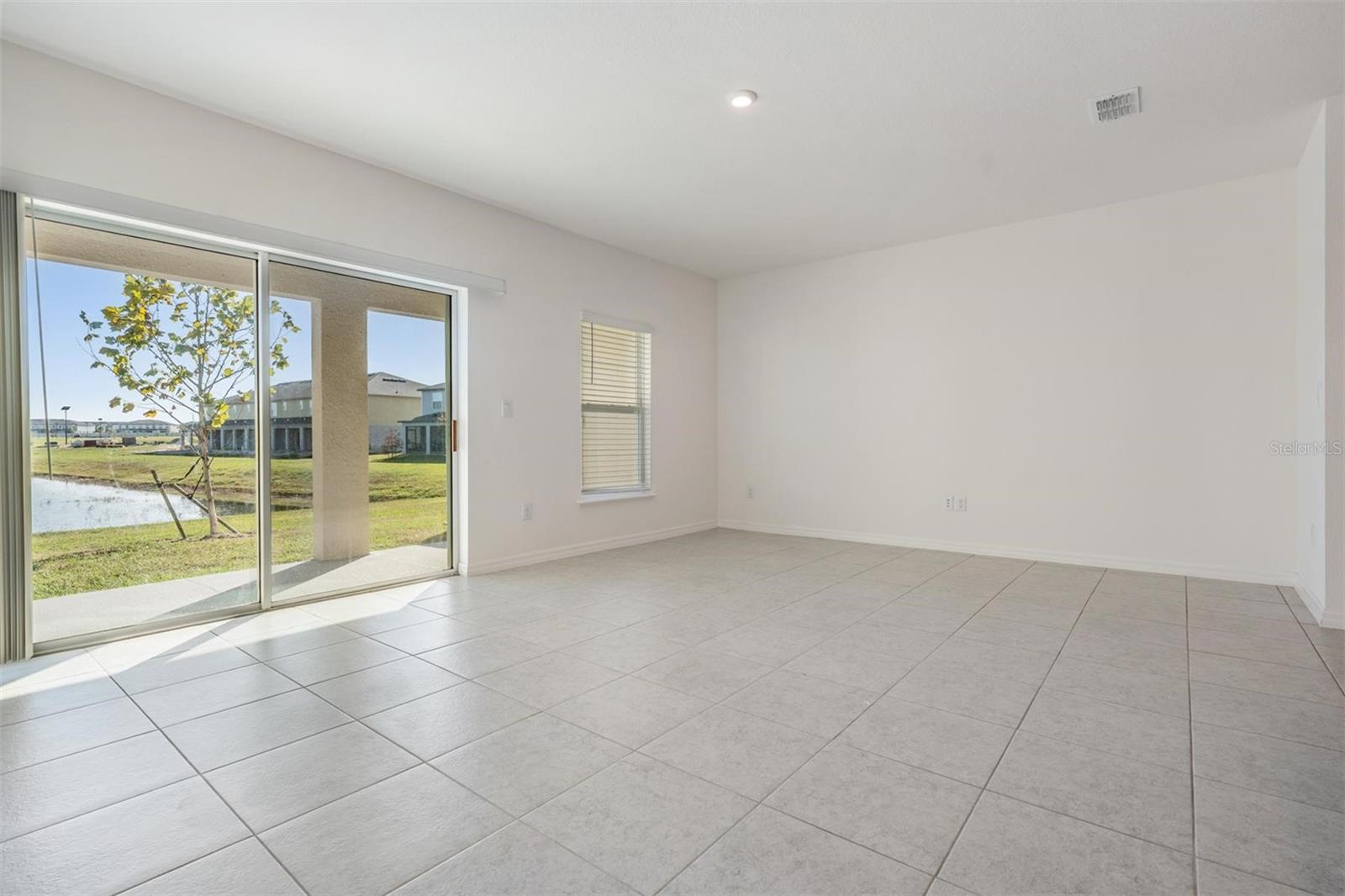 Image 19 of 56 For 32096 Pond Apple Bend