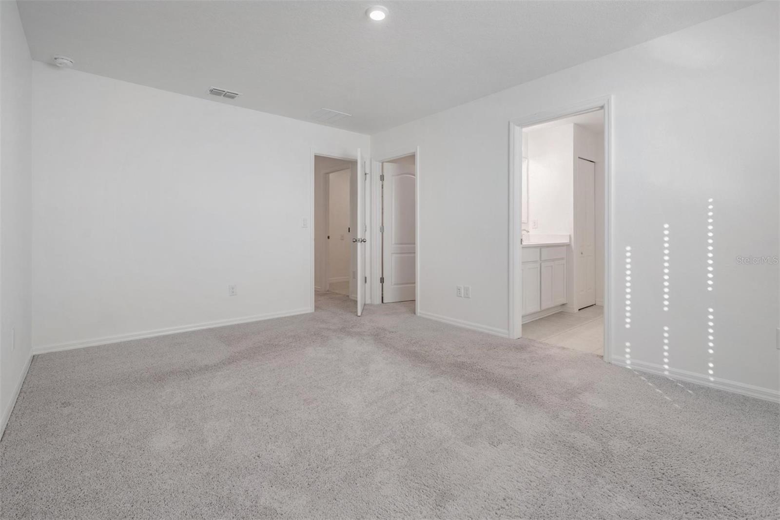 Image 22 of 56 For 32096 Pond Apple Bend