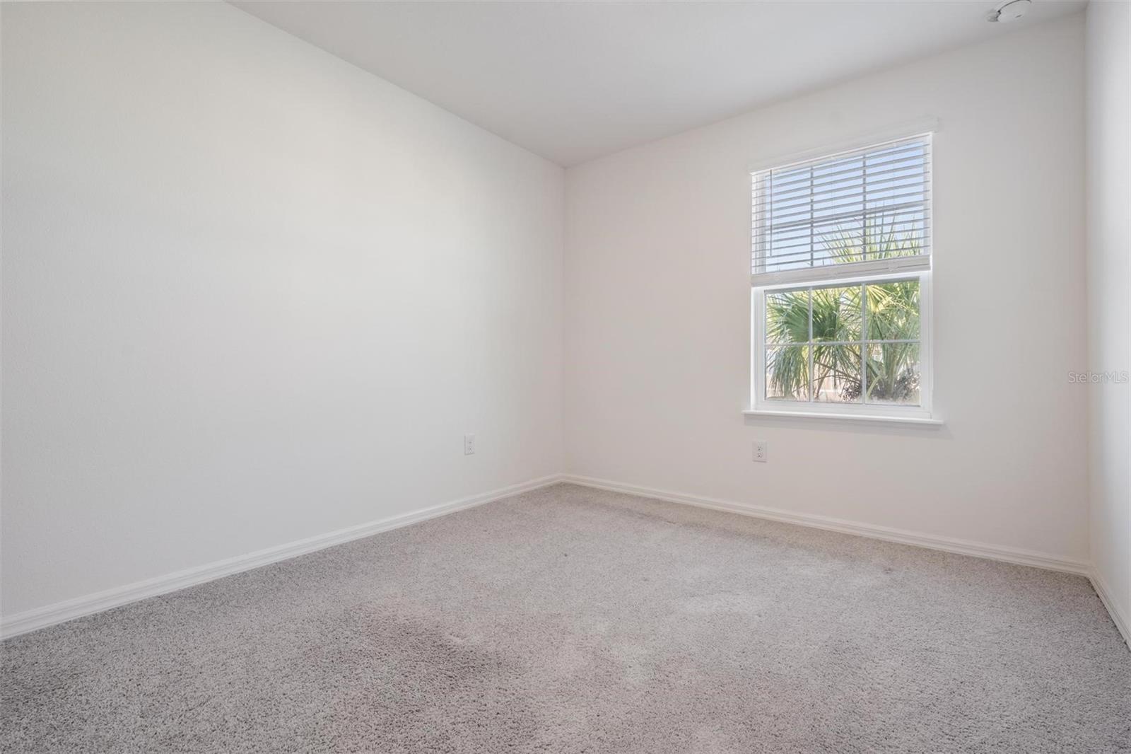 Image 29 of 56 For 32096 Pond Apple Bend