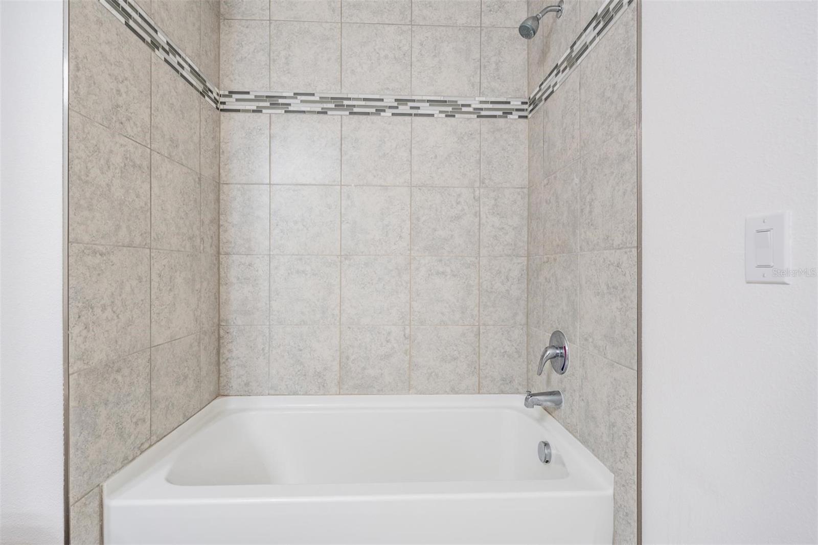 Image 31 of 56 For 32096 Pond Apple Bend