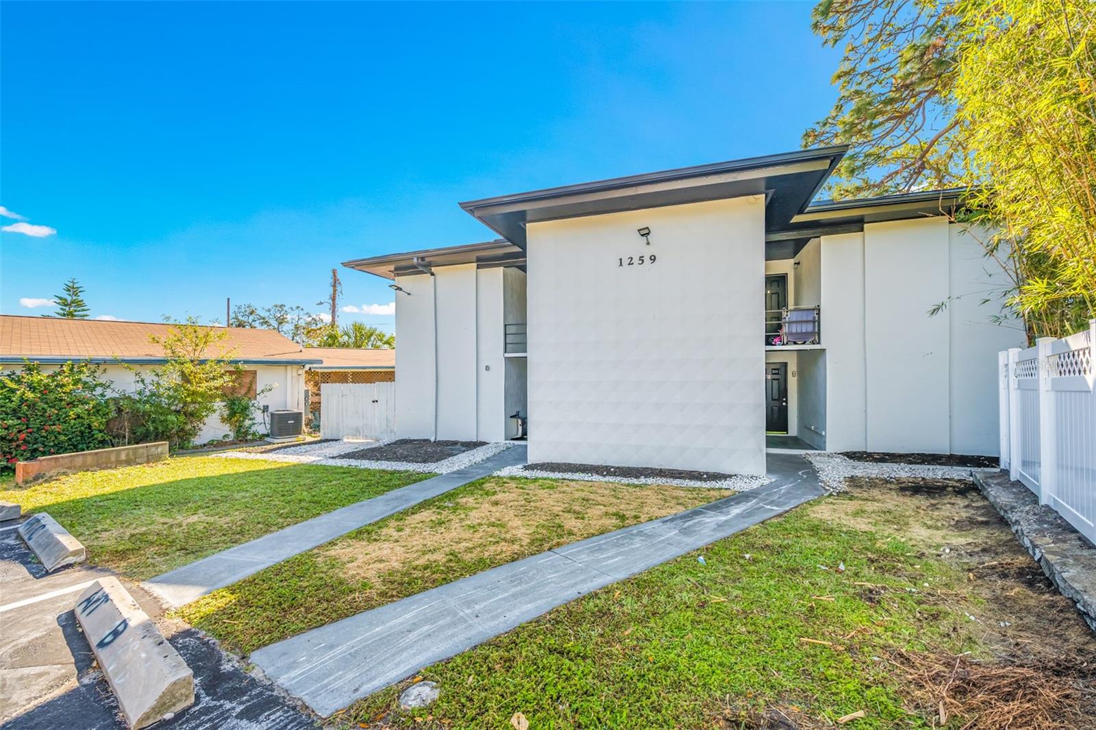 Image 3 of 36 For 1259 Franklin Street