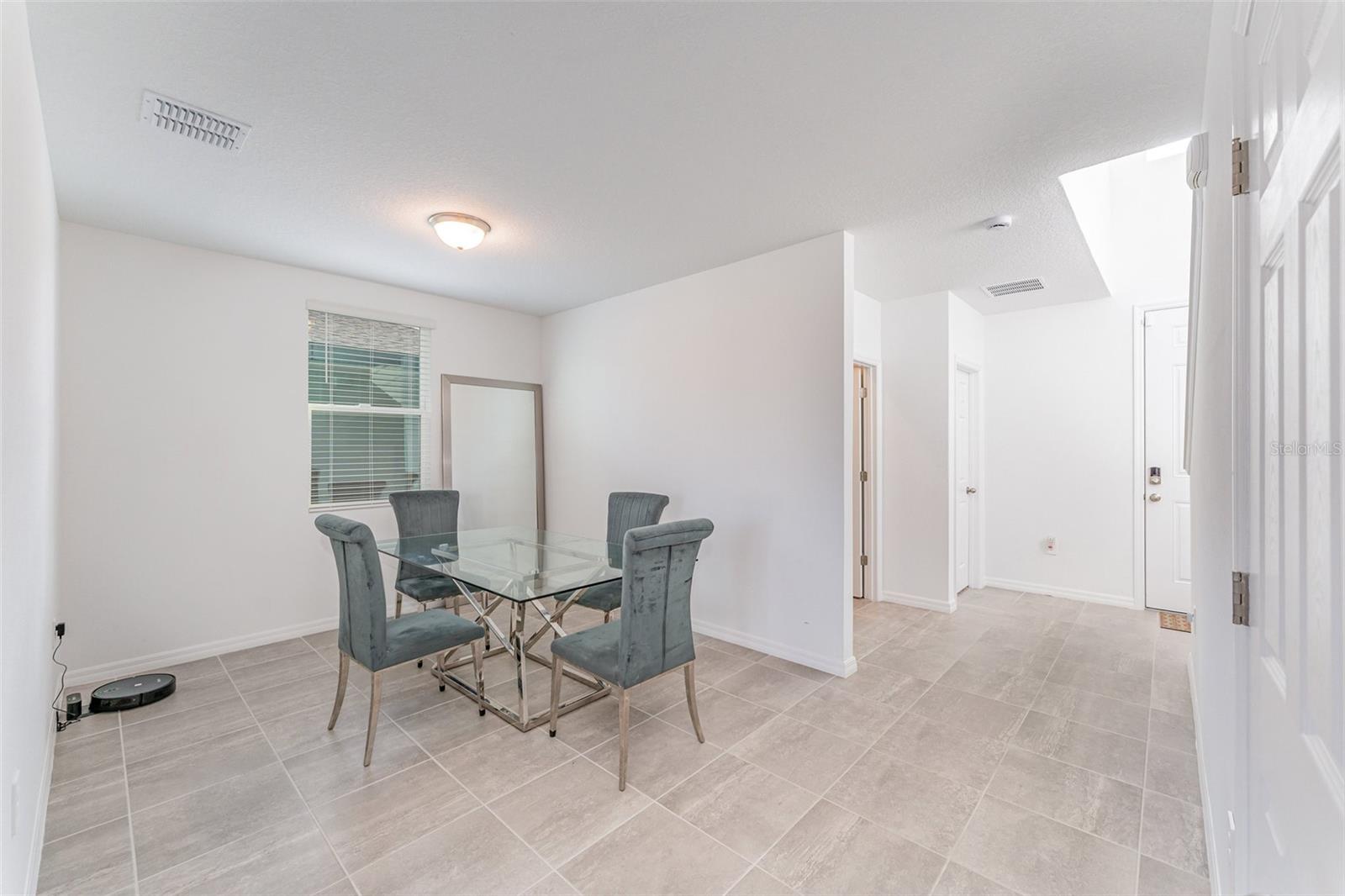 Image 11 of 30 For 4965 Kaia Avenue