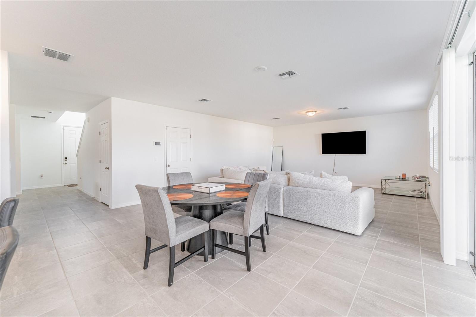 Image 7 of 30 For 4965 Kaia Avenue