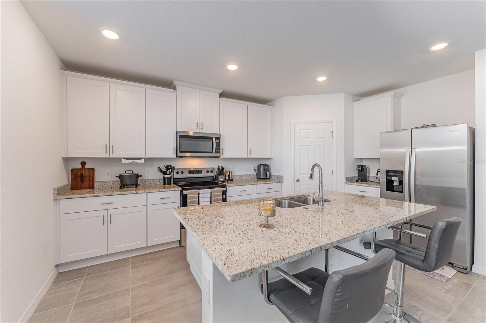 Image 8 of 30 For 4965 Kaia Avenue