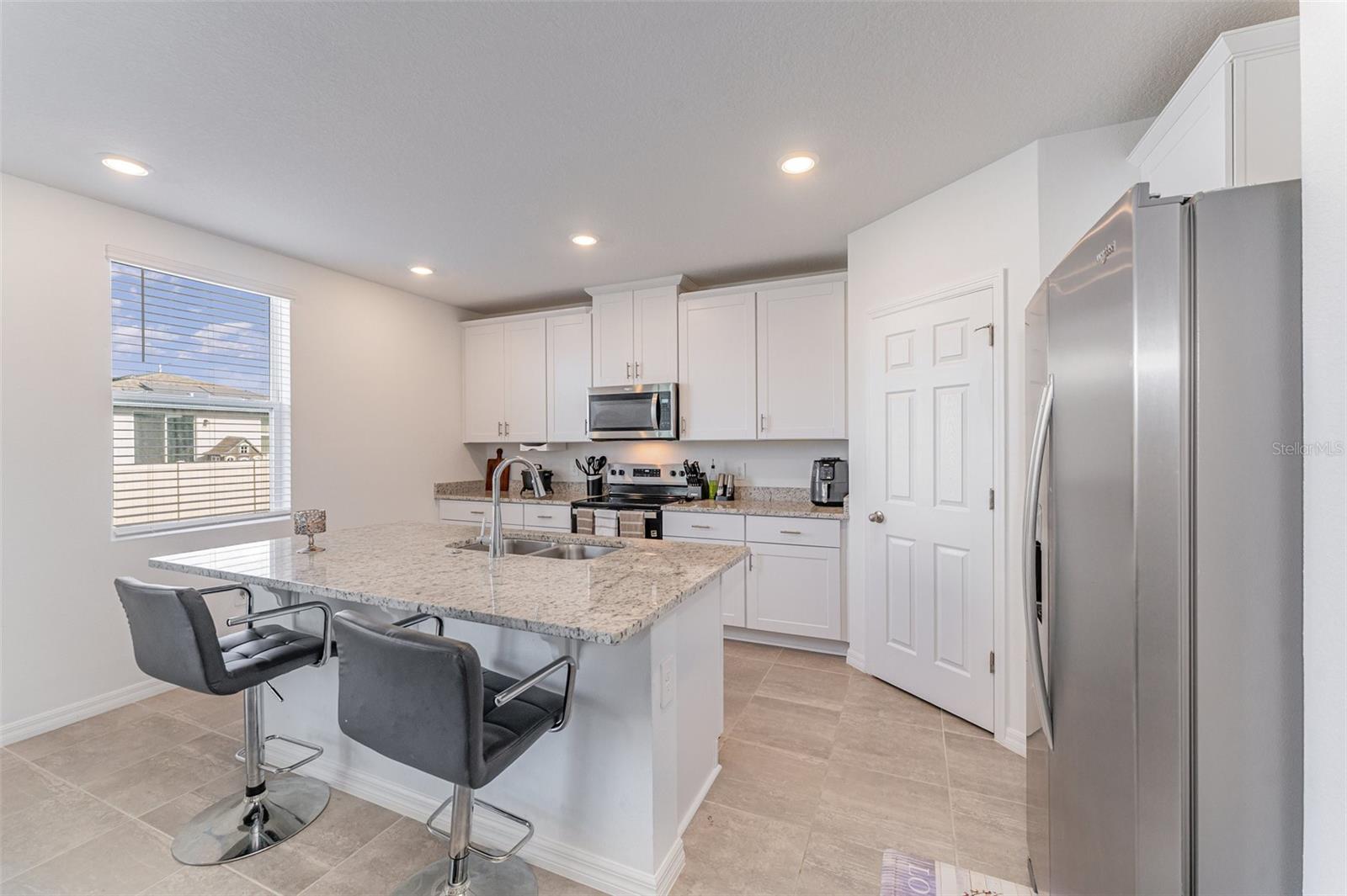 Image 9 of 30 For 4965 Kaia Avenue