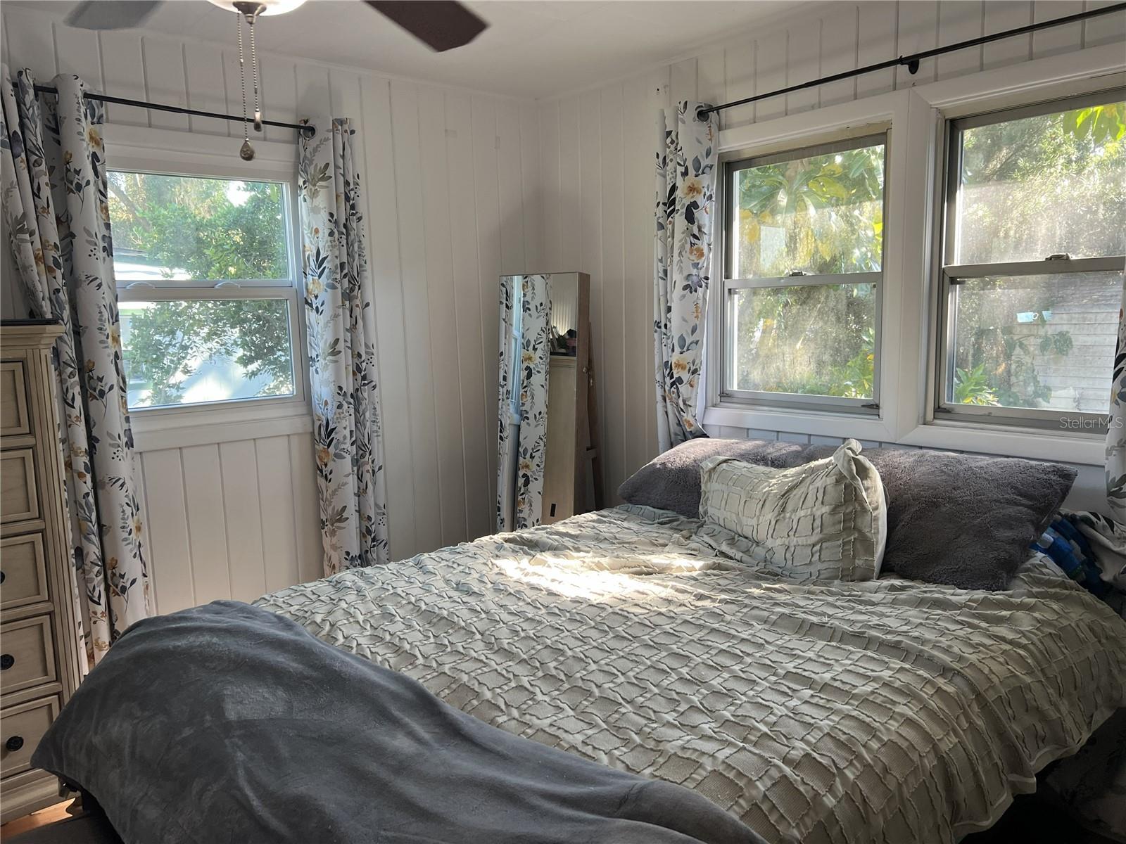 Image 20 of 84 For 1403 Fern Place