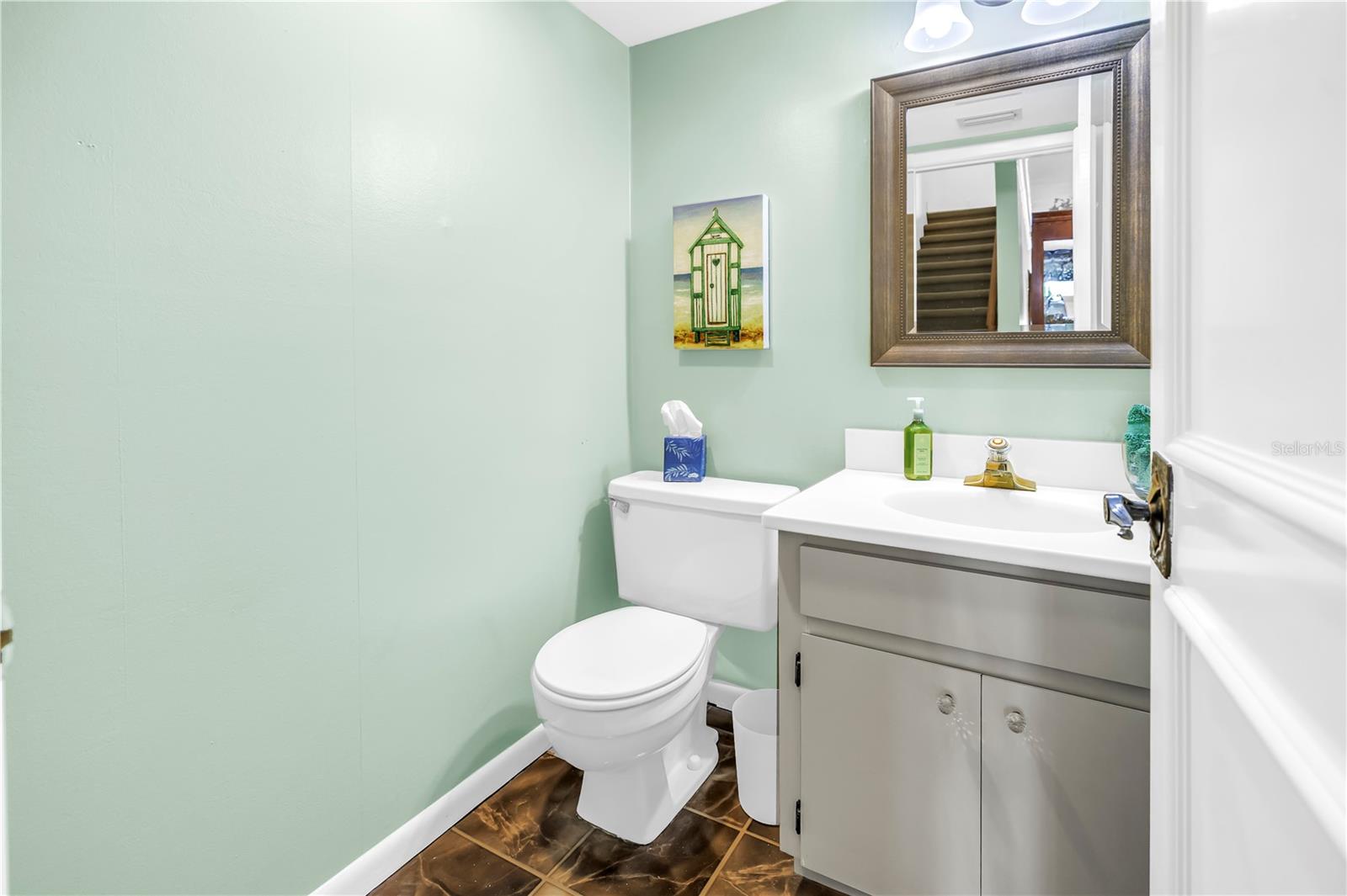 Image 26 of 73 For 419 Haven Point Drive