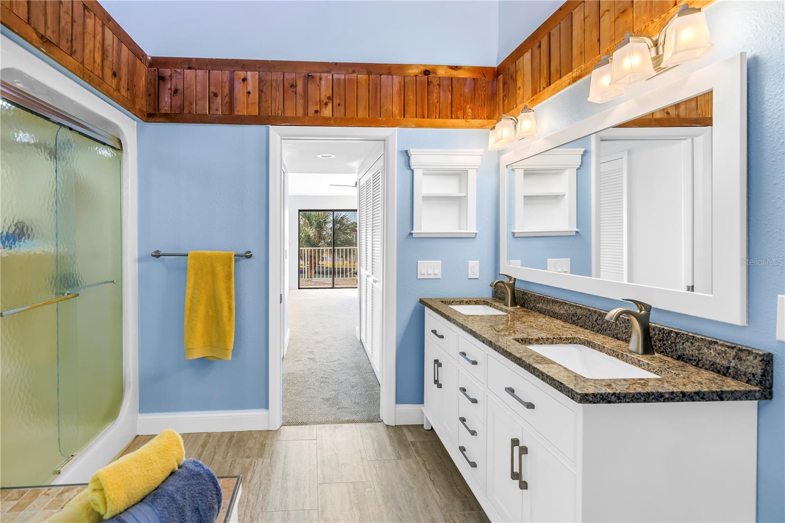 Image 30 of 73 For 419 Haven Point Drive