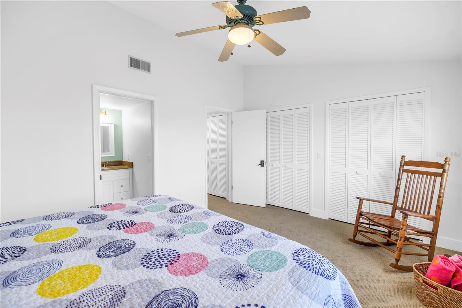 Image 38 of 73 For 419 Haven Point Drive