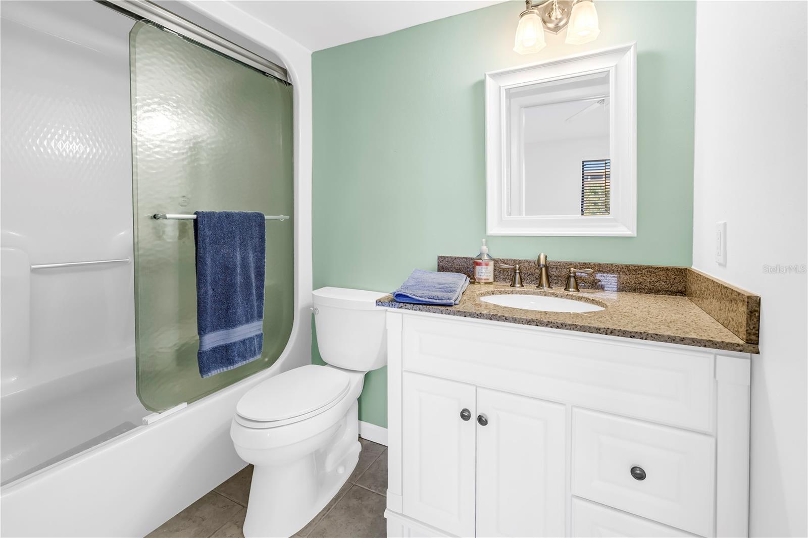 Image 39 of 73 For 419 Haven Point Drive