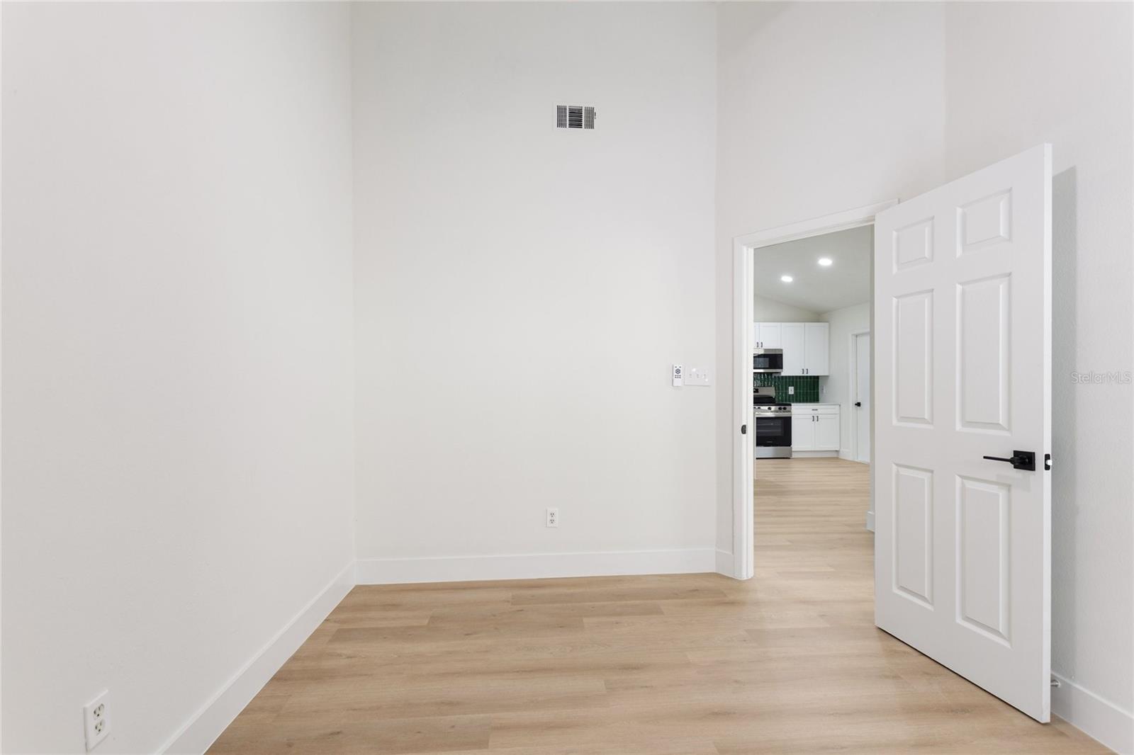 Image 27 of 39 For 3318 Westland Drive