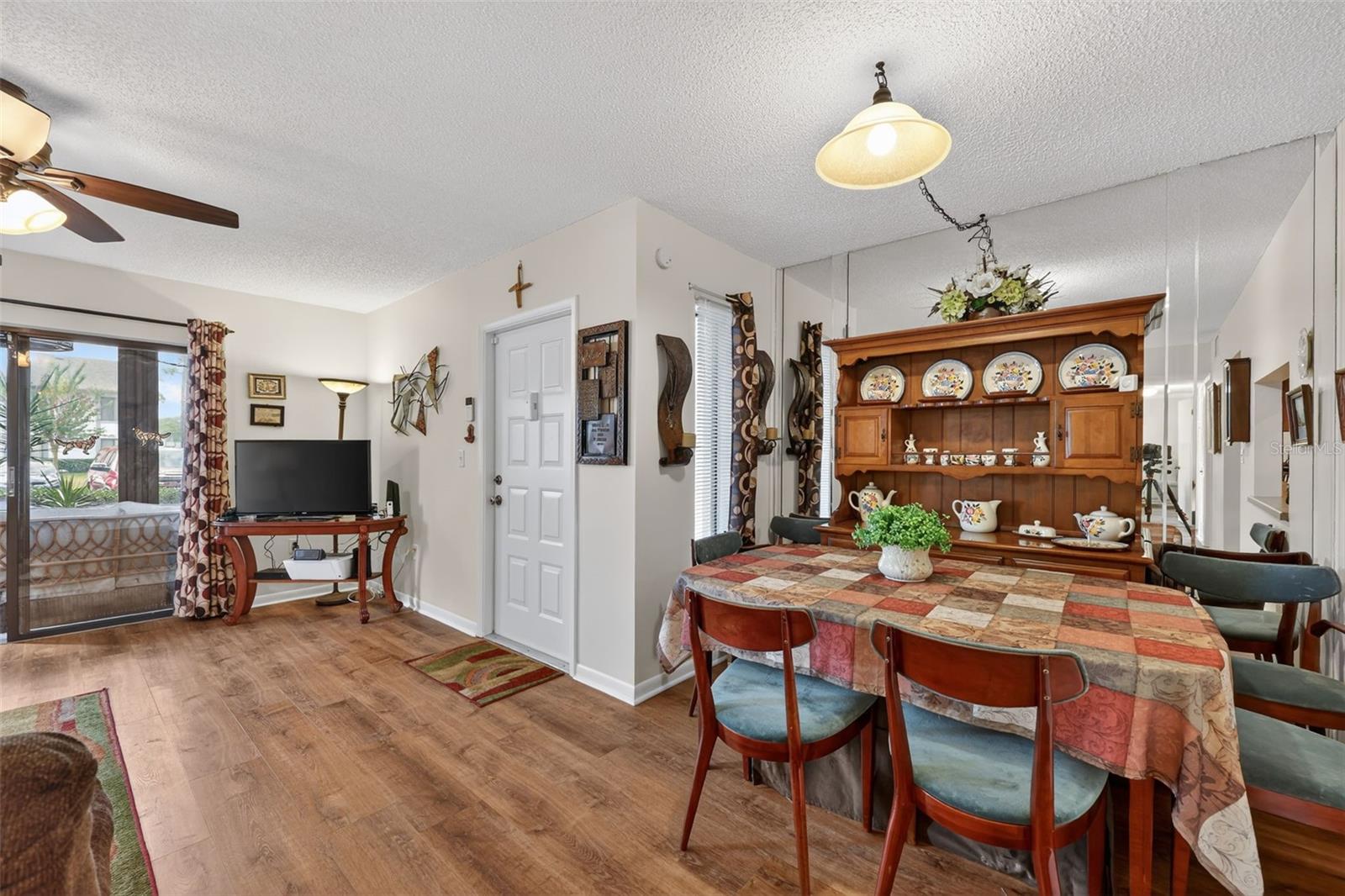 Image 14 of 42 For 1258 Pine Ridge Circle W D1