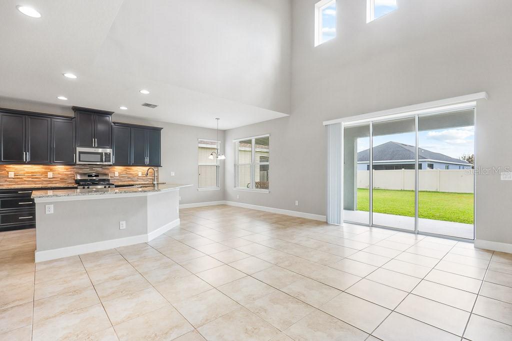 Image 16 of 52 For 17718 Bright Wheat Drive