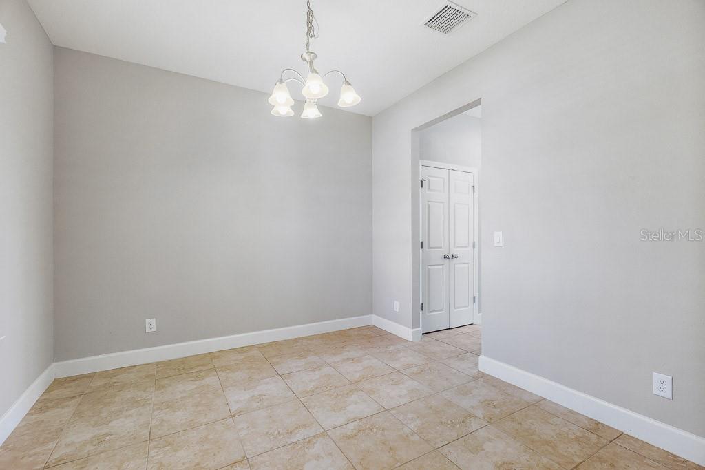 Image 5 of 52 For 17718 Bright Wheat Drive