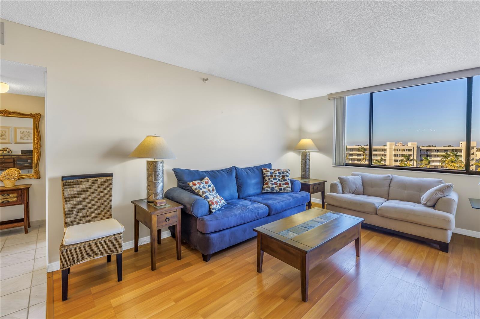 Image 13 of 38 For 6287 Bahia Del Mar Circle 603