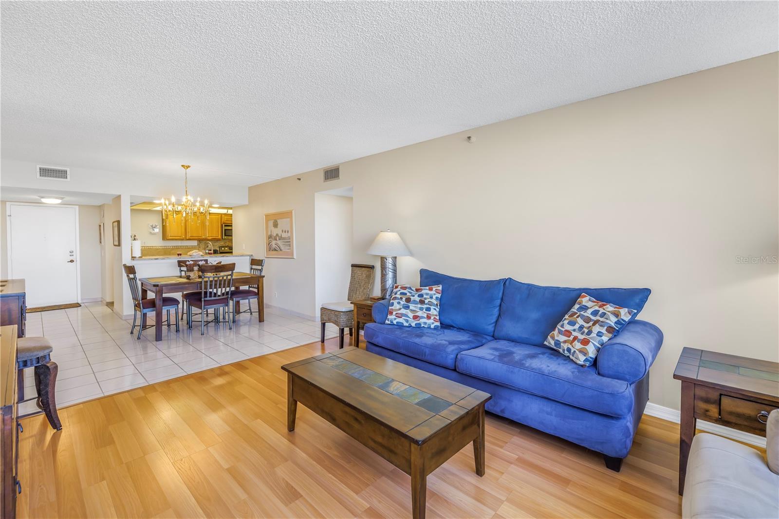 Image 14 of 38 For 6287 Bahia Del Mar Circle 603