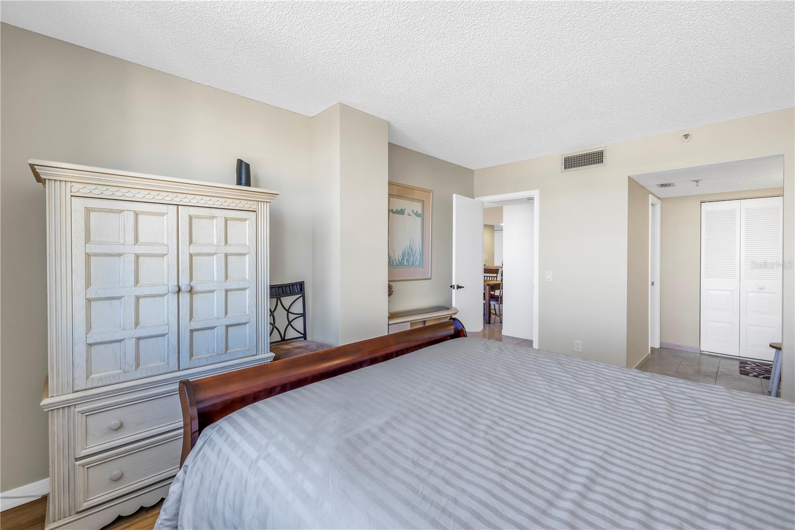 Image 24 of 38 For 6287 Bahia Del Mar Circle 603