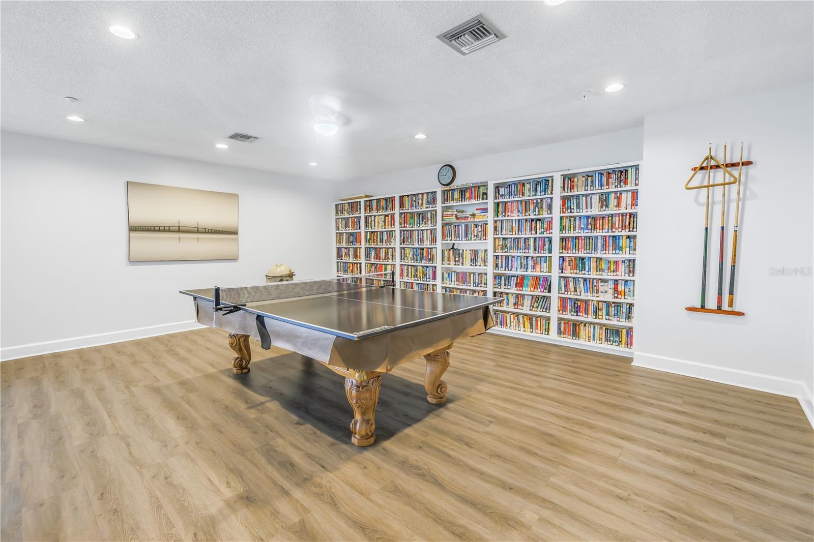 Image 27 of 38 For 6287 Bahia Del Mar Circle 603