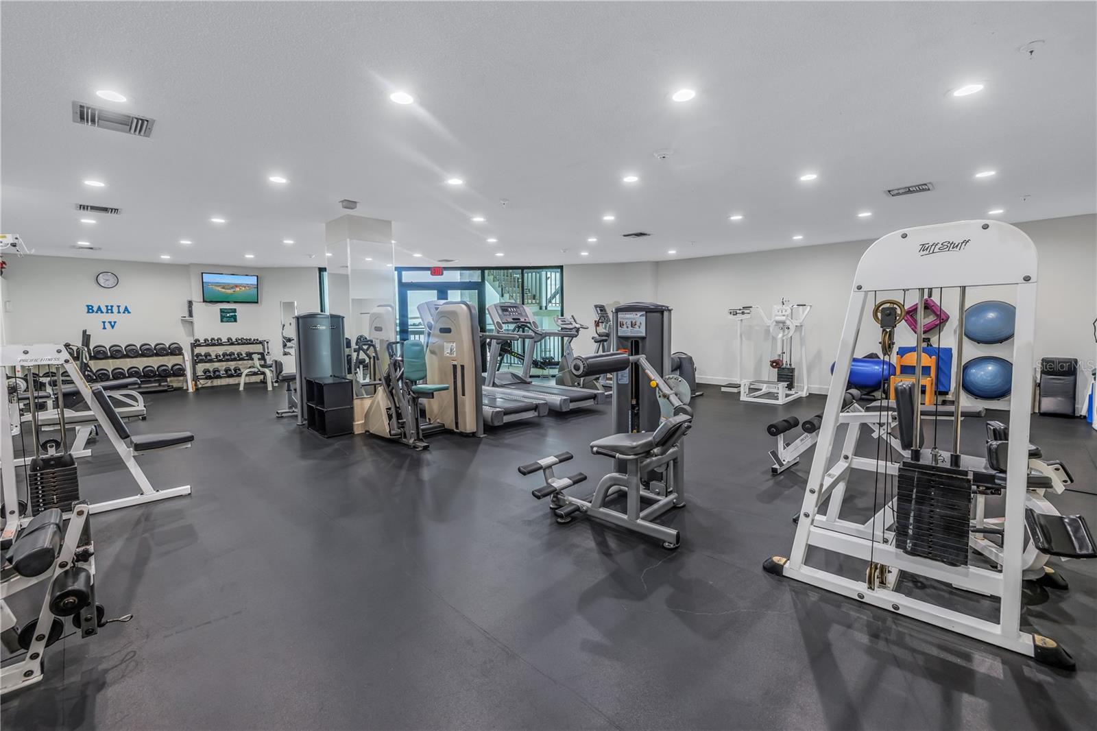 Image 29 of 38 For 6287 Bahia Del Mar Circle 603