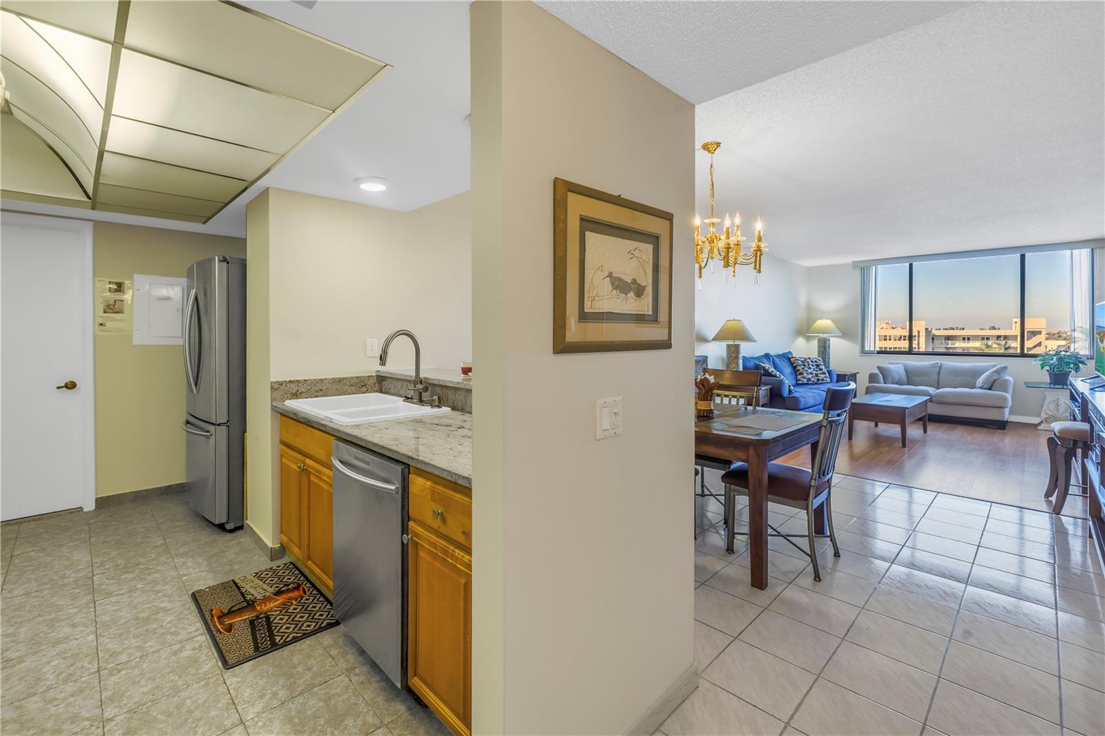 Image 3 of 38 For 6287 Bahia Del Mar Circle 603