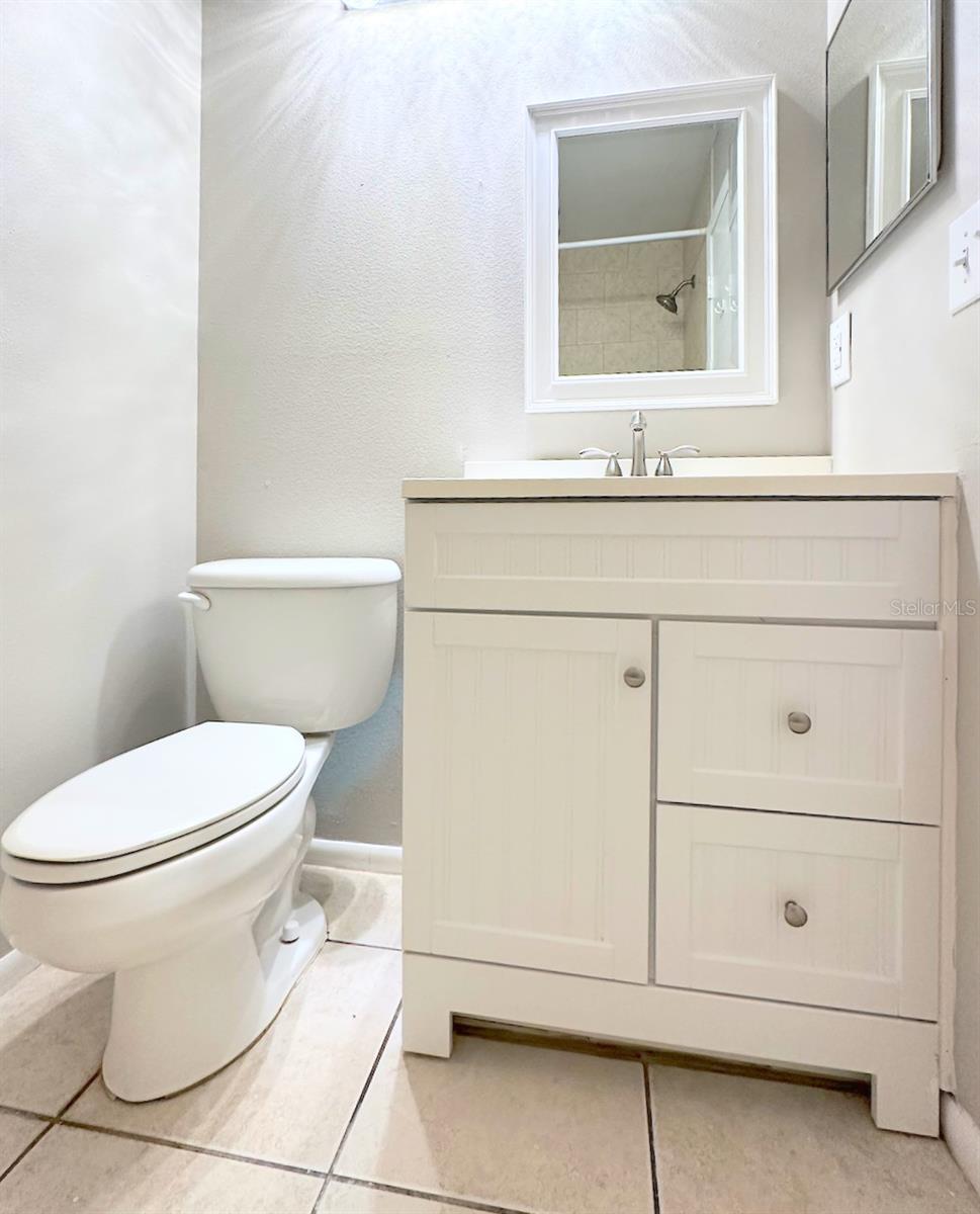 Image 12 of 18 For 7135 Parkside Villas Drive N