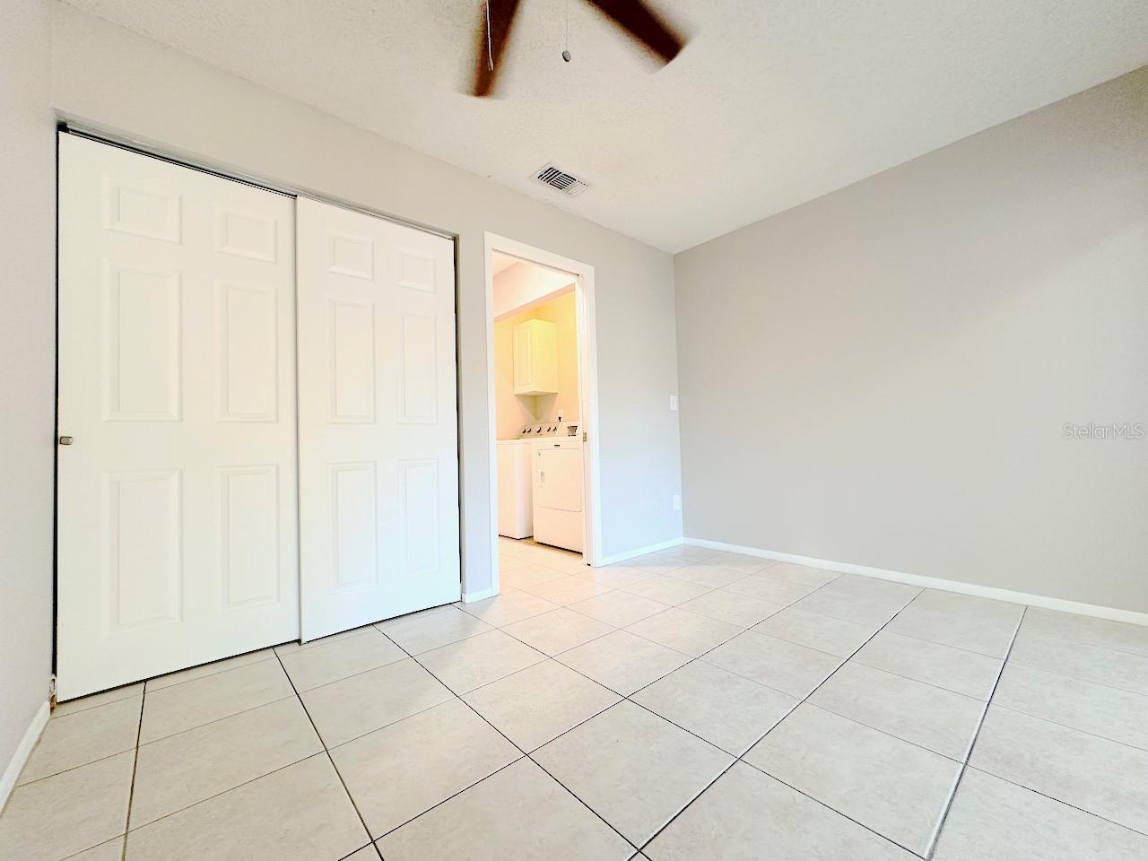 Image 15 of 18 For 7135 Parkside Villas Drive N