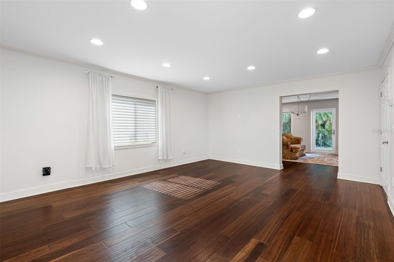 Image 23 of 87 For 4852 Troydale Road