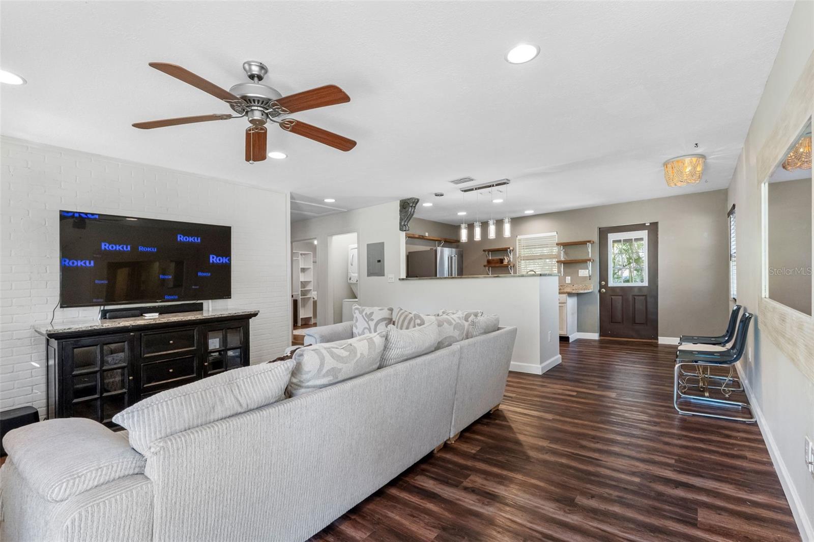 Image 52 of 87 For 4852 Troydale Road