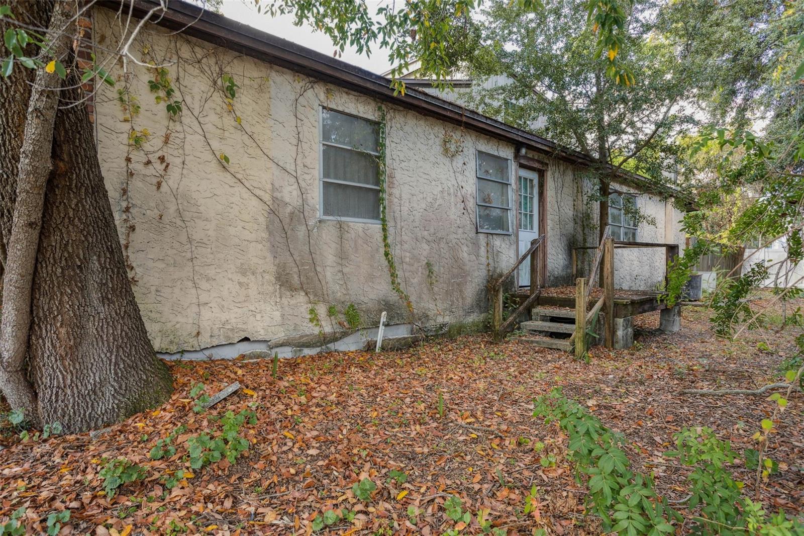 Image 8 of 13 For 2509 Emma Circle