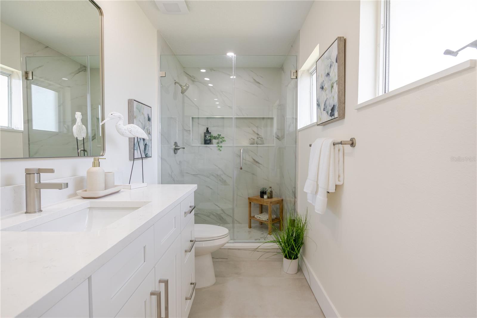 Image 22 of 46 For 2500 Miranda Way S