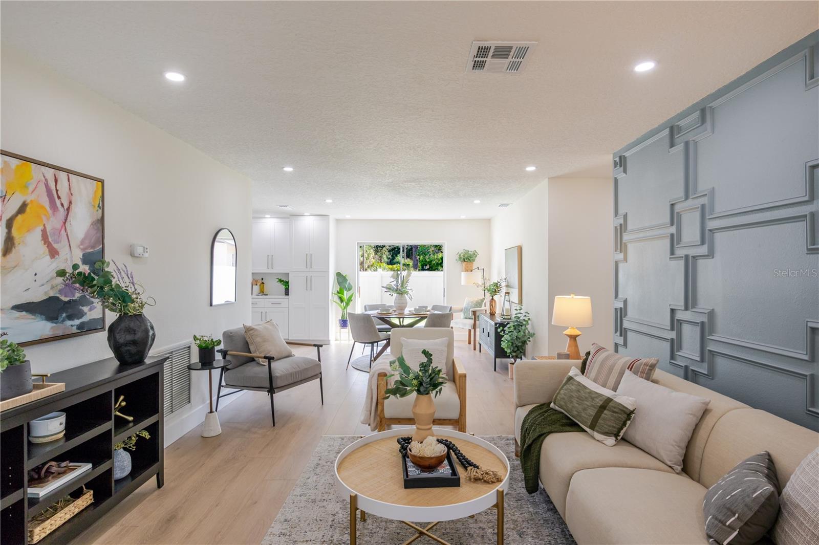 Image 3 of 46 For 2500 Miranda Way S