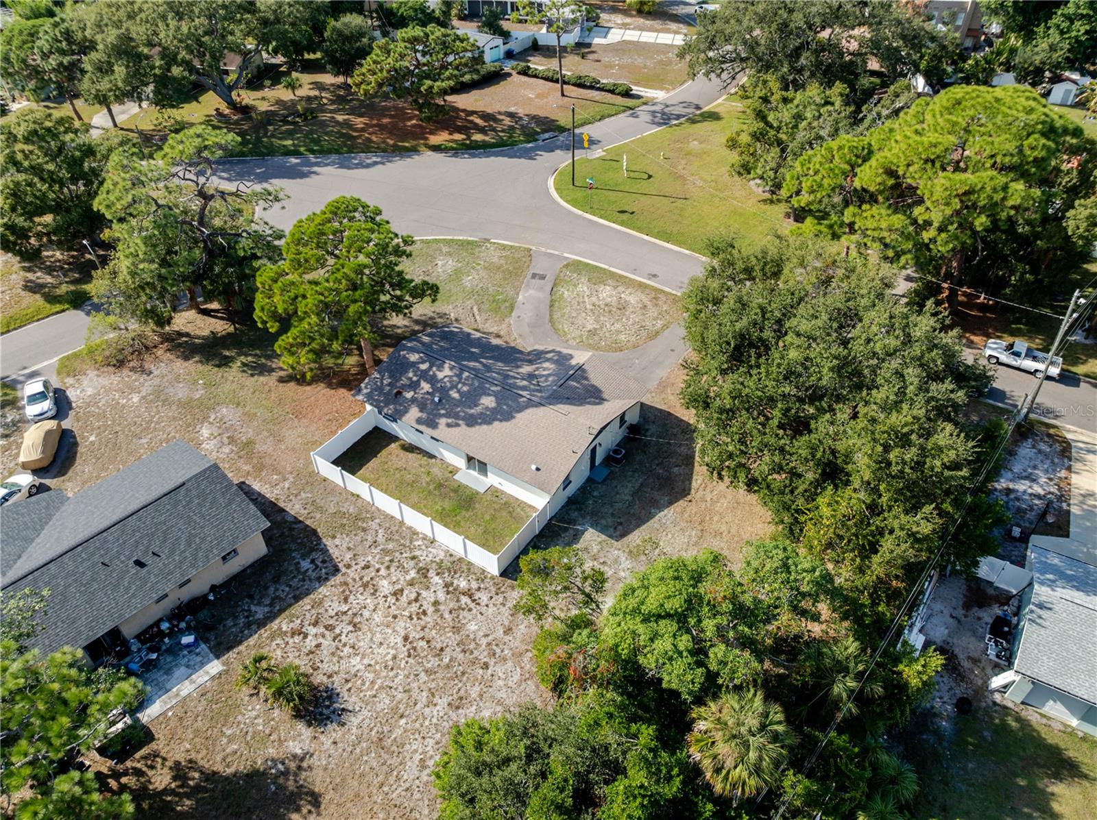 Image 39 of 46 For 2500 Miranda Way S