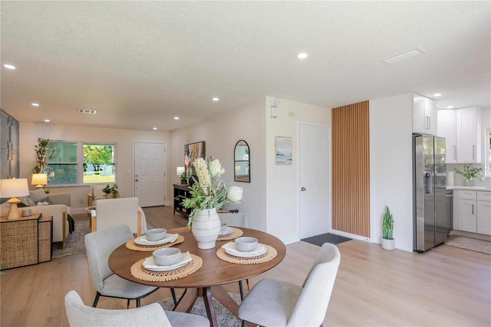 Image 6 of 46 For 2500 Miranda Way S