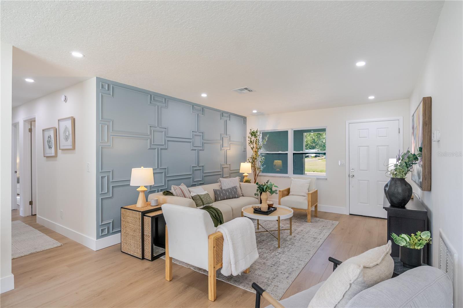 Image 7 of 46 For 2500 Miranda Way S