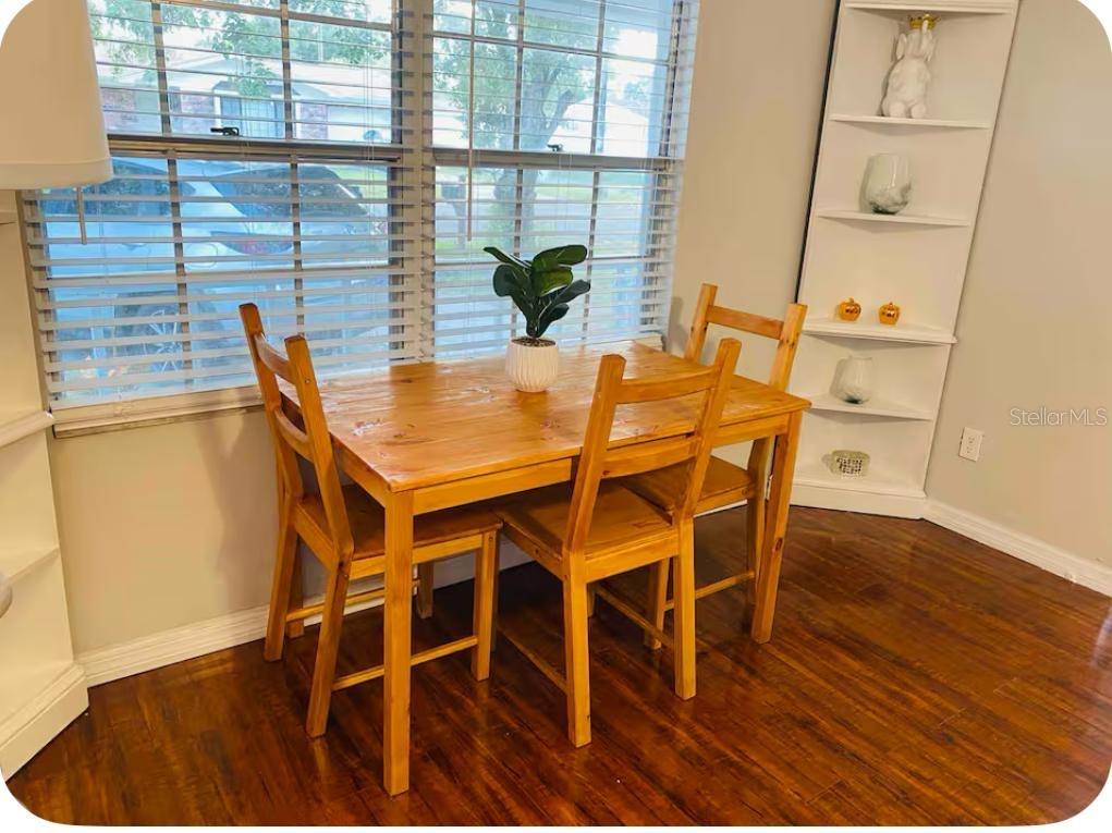 Image 11 of 28 For 2521 Lorraine St