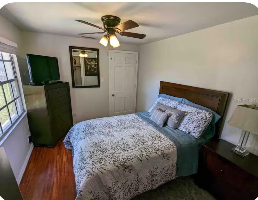 Image 23 of 28 For 2521 Lorraine St