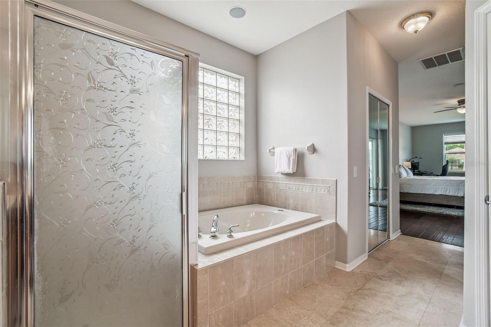 Image 19 of 97 For 16106 Rambling Road