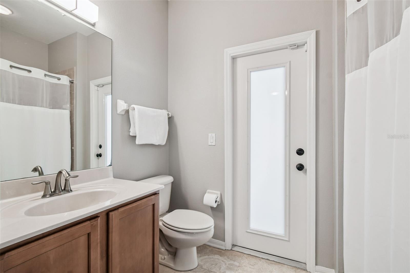 Image 29 of 97 For 16106 Rambling Road