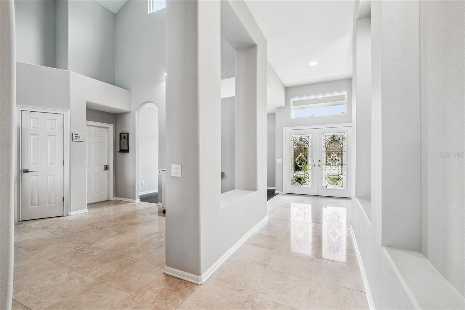 Image 44 of 97 For 16106 Rambling Road