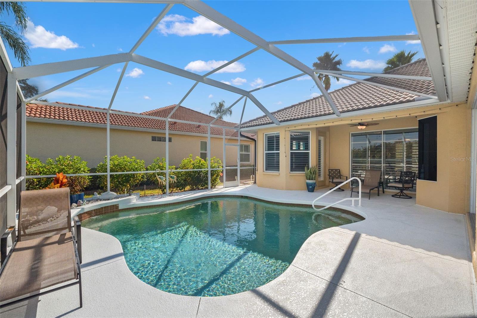 Image 40 of 52 For 6882 Tailfeather Way