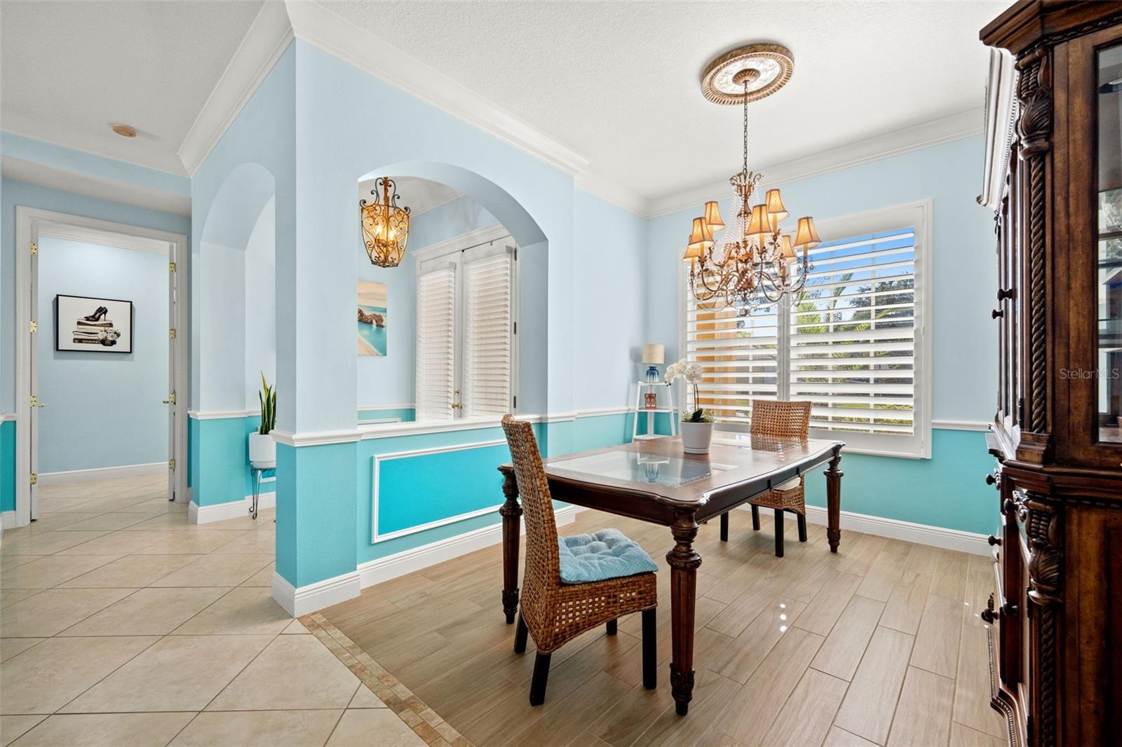 Image 5 of 52 For 6882 Tailfeather Way