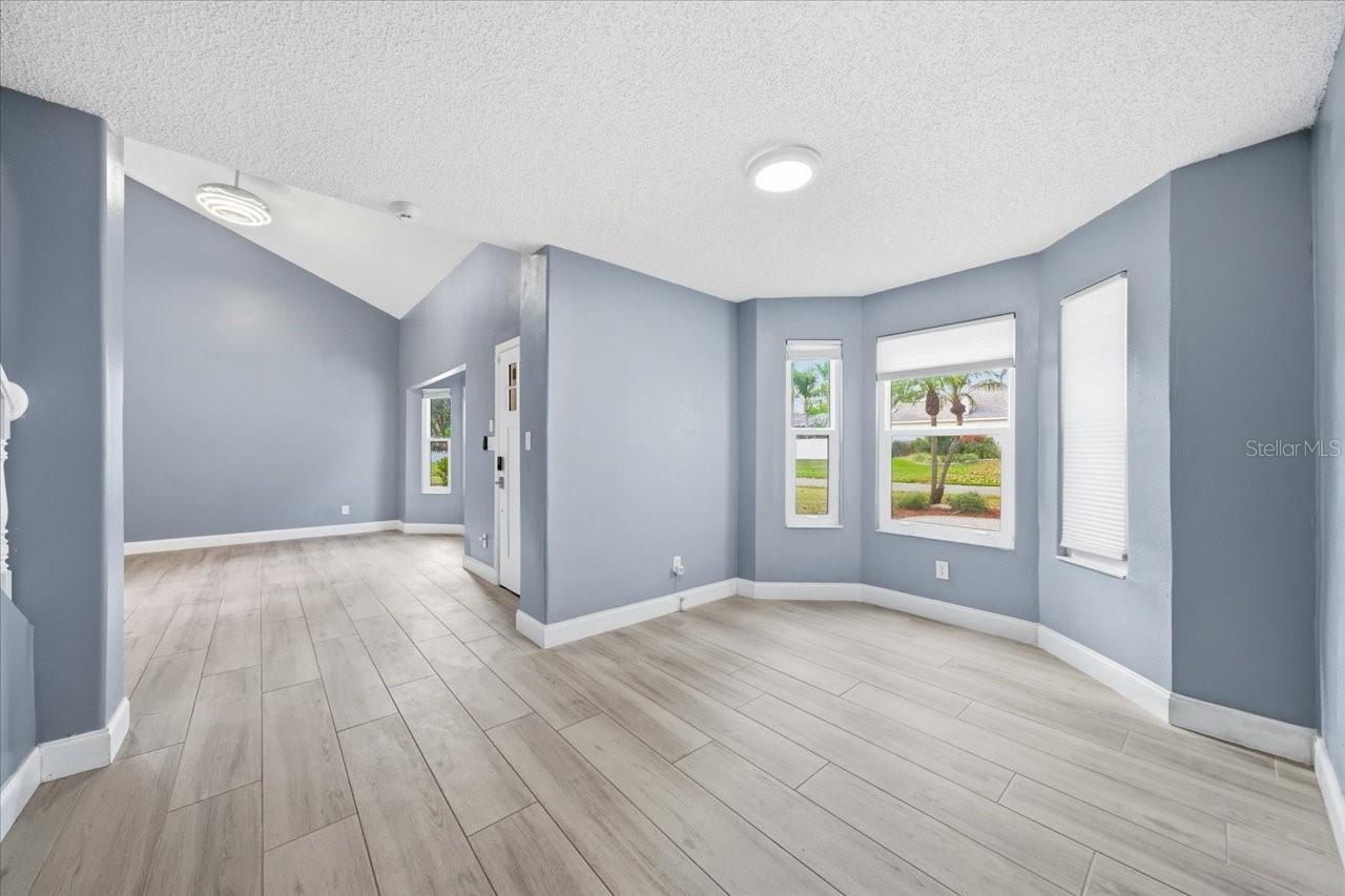 Image 26 of 54 For 14903 Barby Avenue