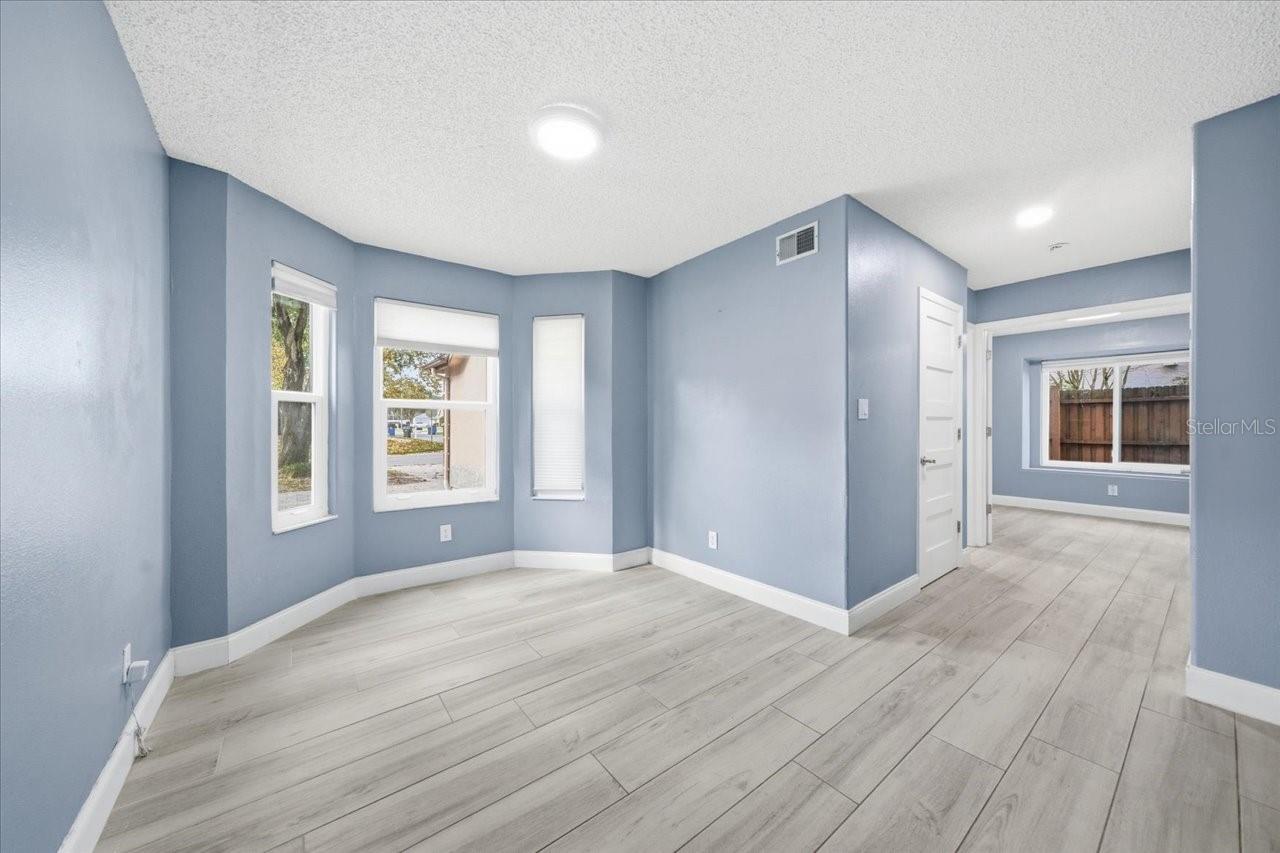 Image 27 of 54 For 14903 Barby Avenue