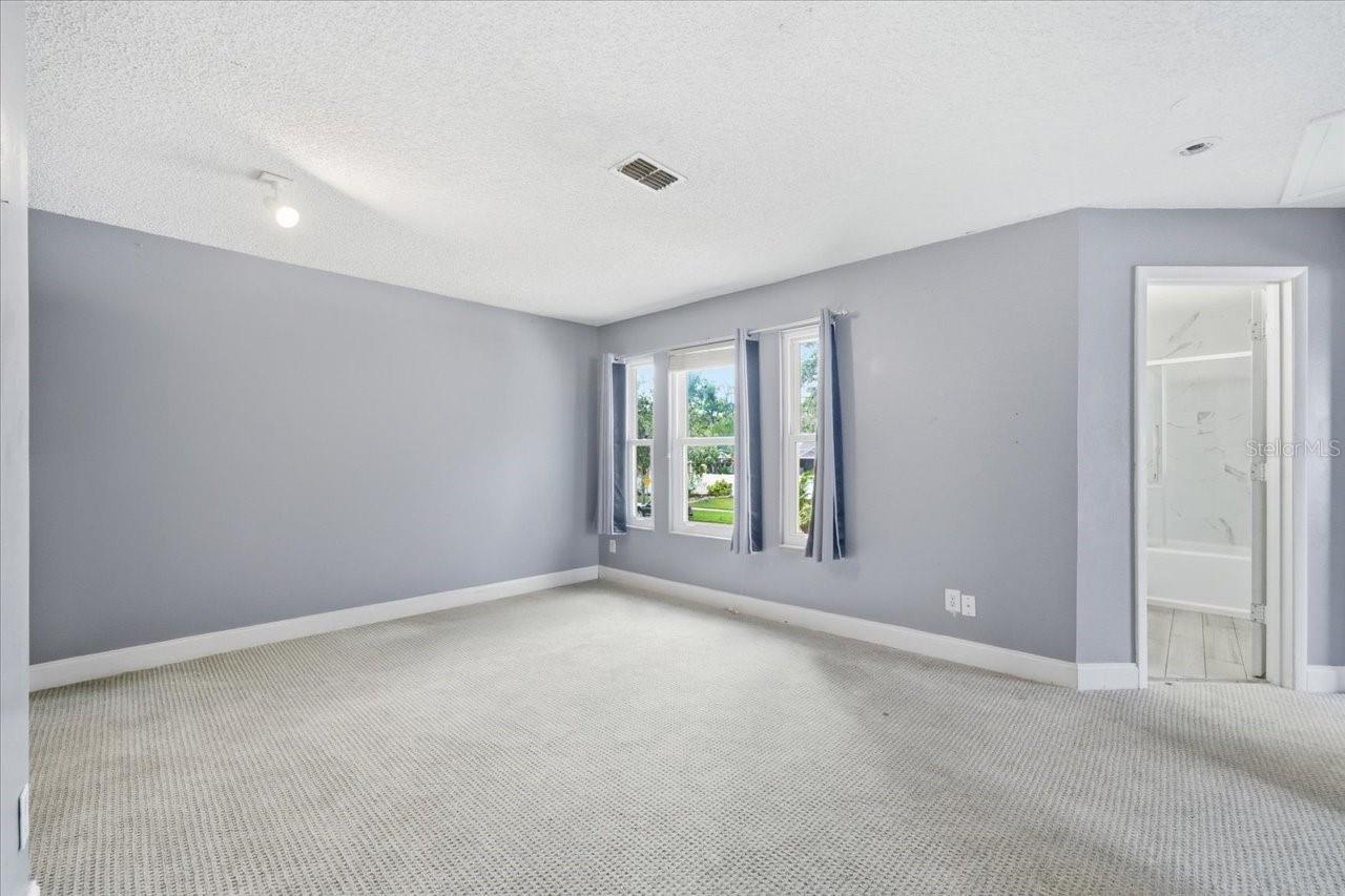 Image 39 of 54 For 14903 Barby Avenue